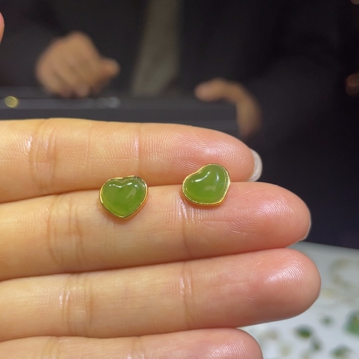 和田玉银S925镶嵌耳饰
