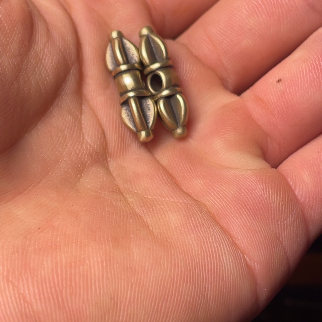 一***来泥塑Dfhhfghjvgjhvhhhghhfghjjjjjk