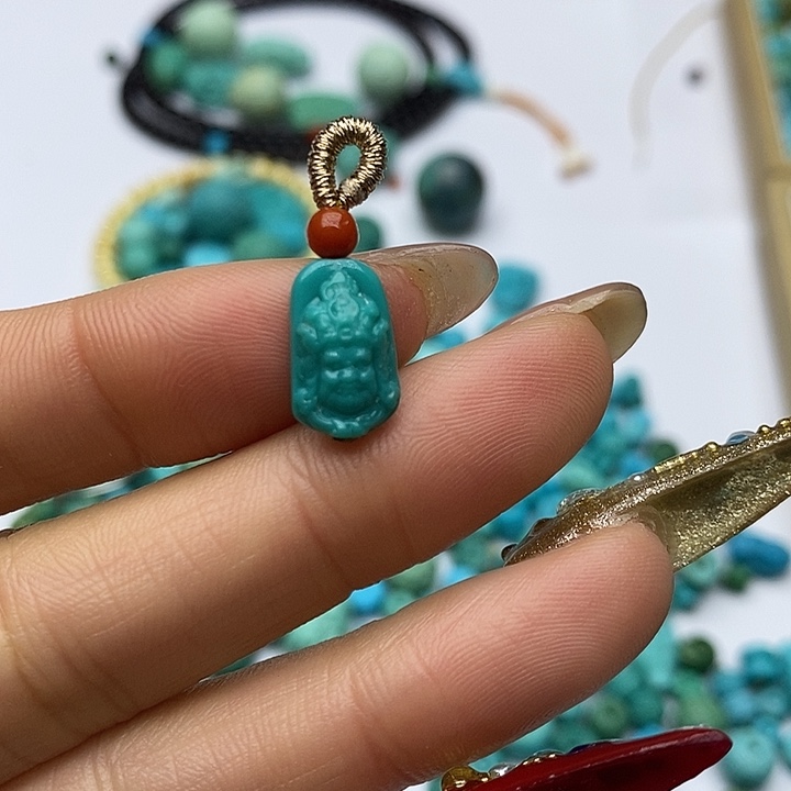 绿松石未镶嵌珠宝奇石