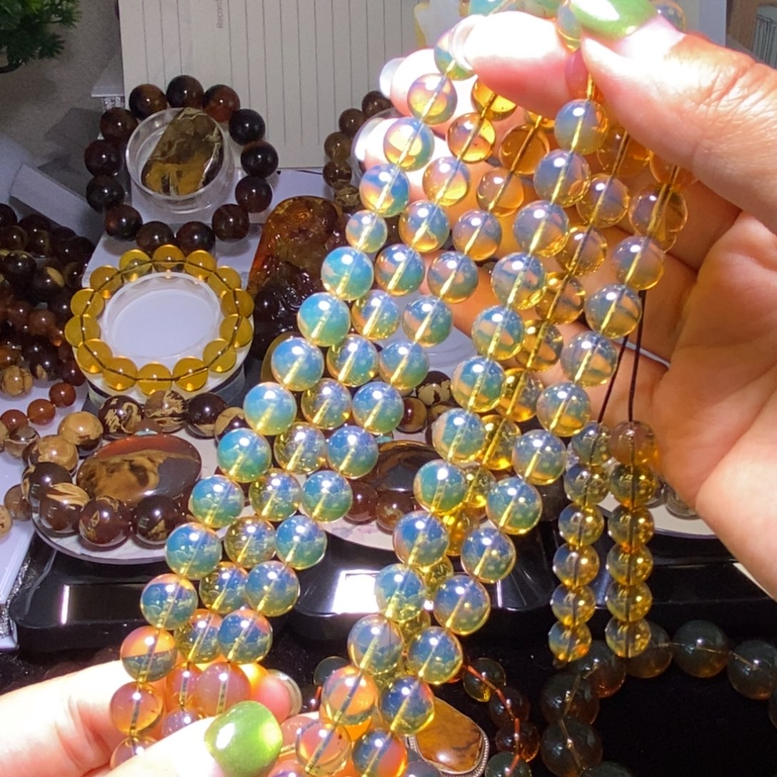 琥珀未镶嵌珠宝奇石