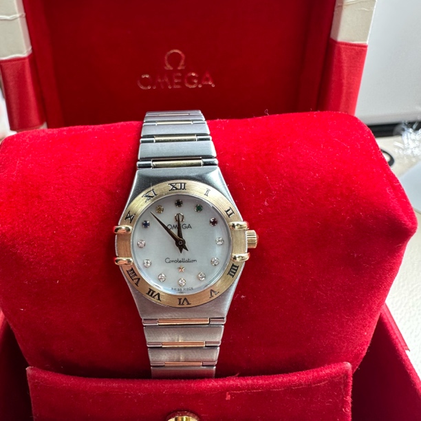 99新 Omega/欧米茄 欧米茄/石英/18k黄金/彩钻/原钻/表径22.5mm