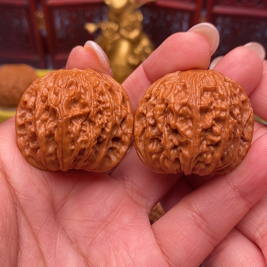 文玩核桃把件红皮山地石子磨36全品