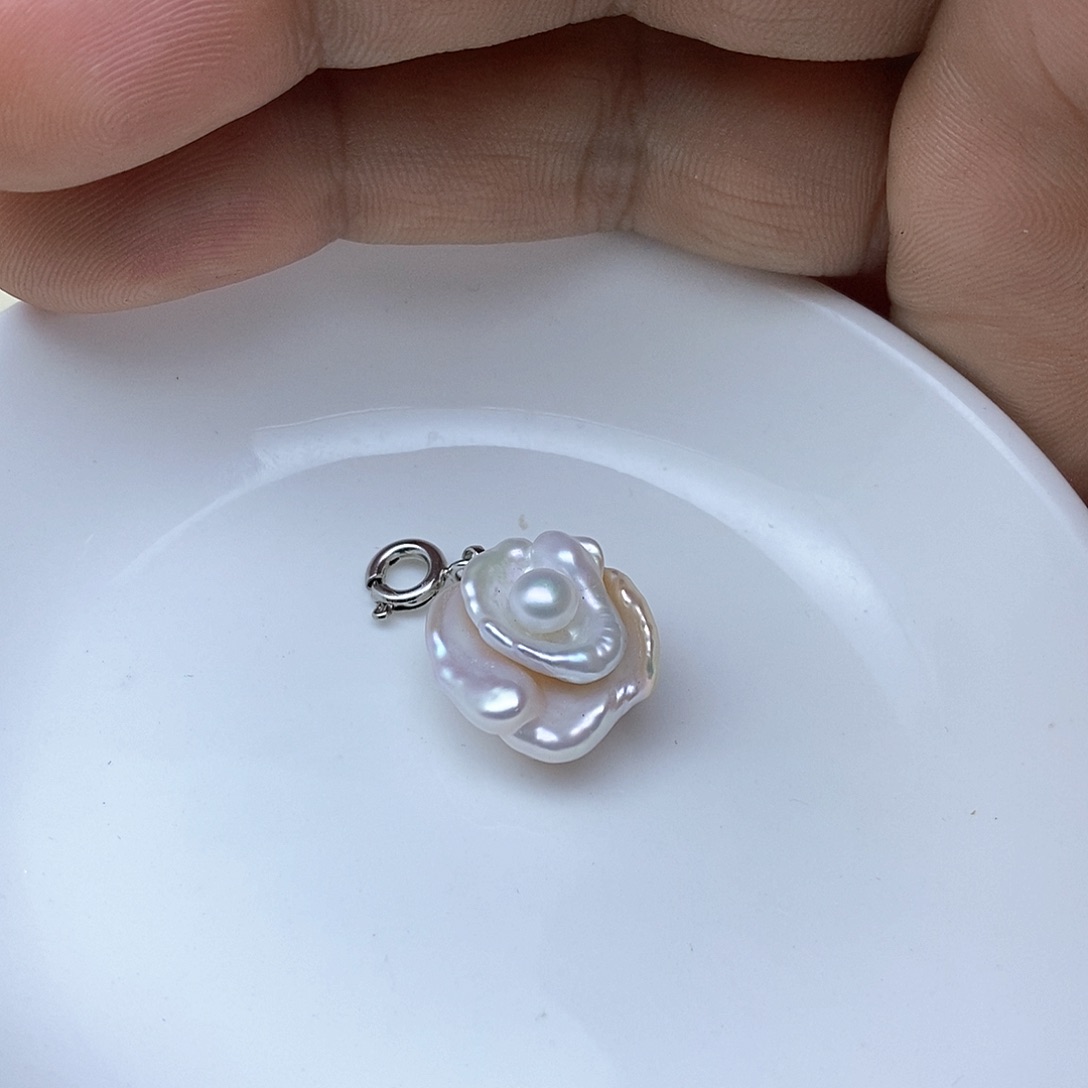 淡水珍珠吊坠合金钭