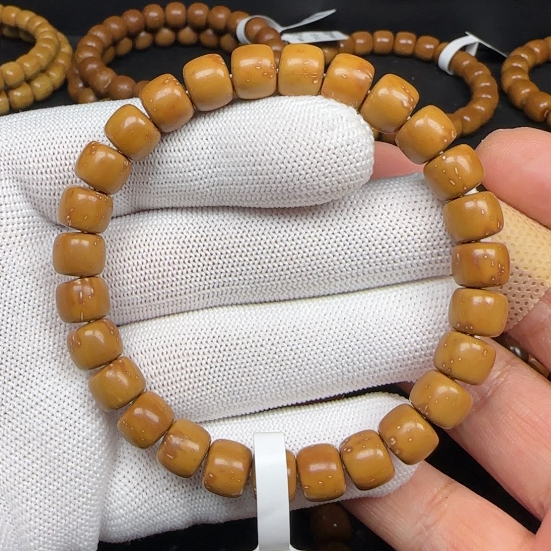 紫金鼠手串9.2mm实心老型（黄金甲）272