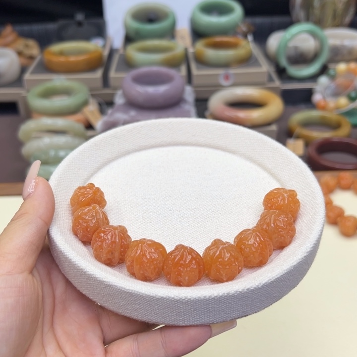 石英质玉未镶嵌手镯