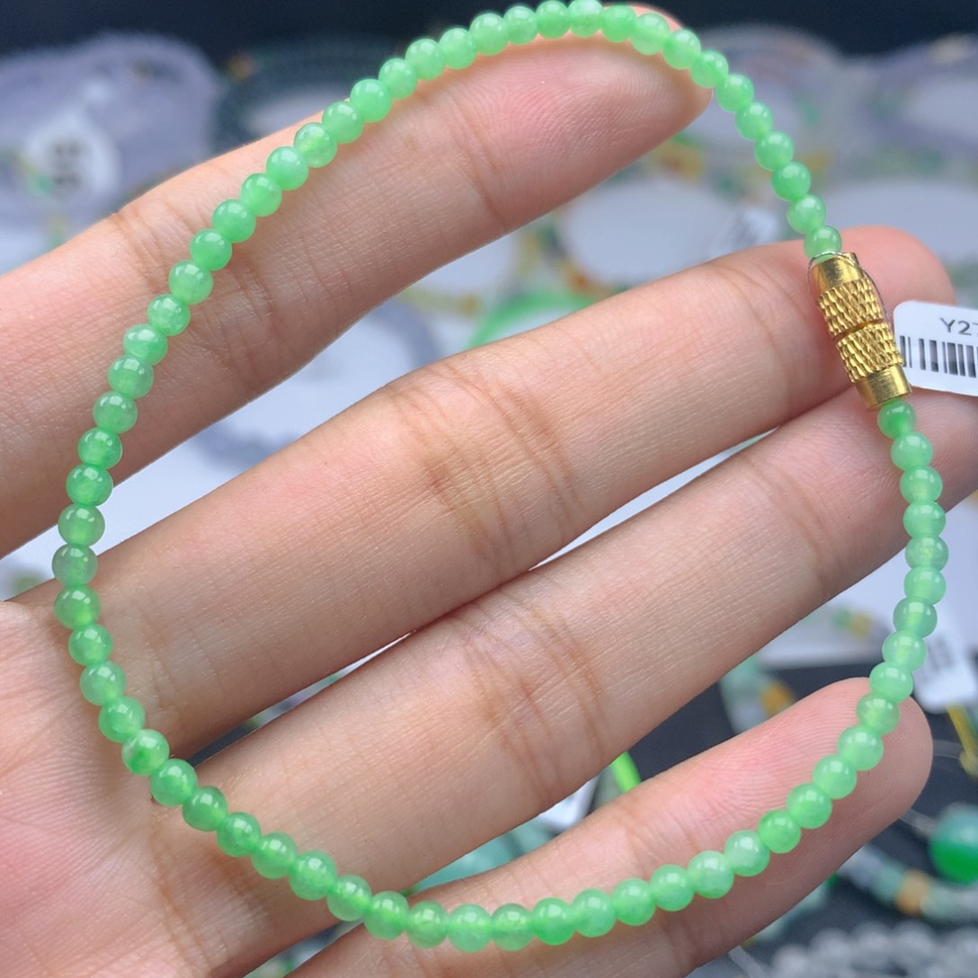 未镶嵌翡翠手链卡