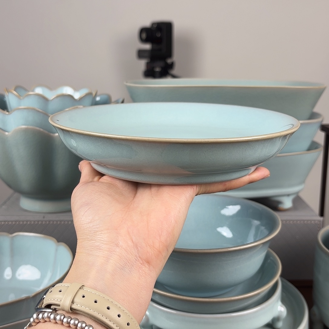 摆件天青釉大号汝窑盘微瑕