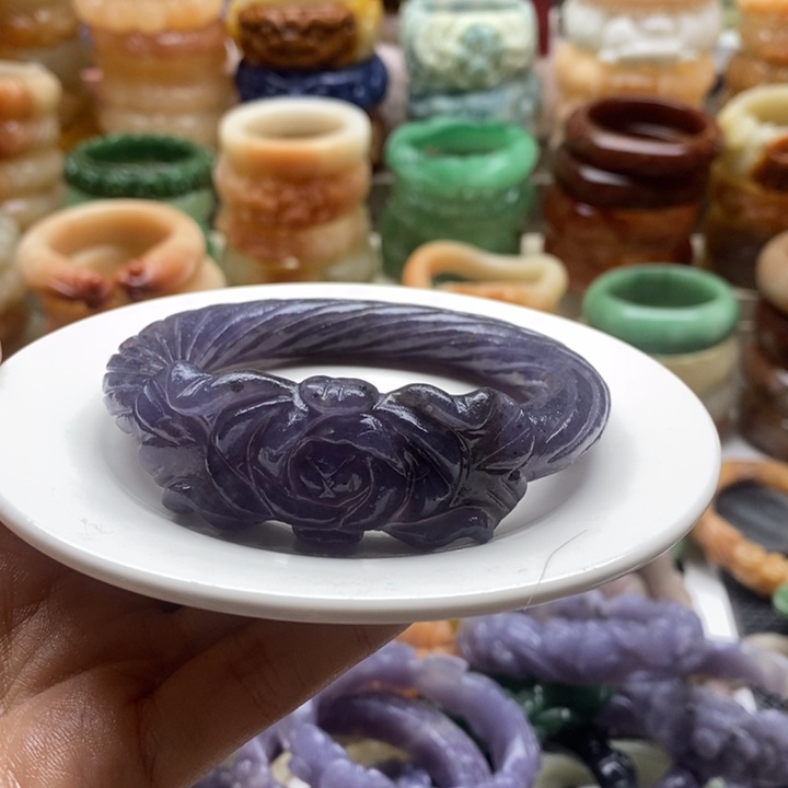 查罗石未镶嵌手镯圈口60