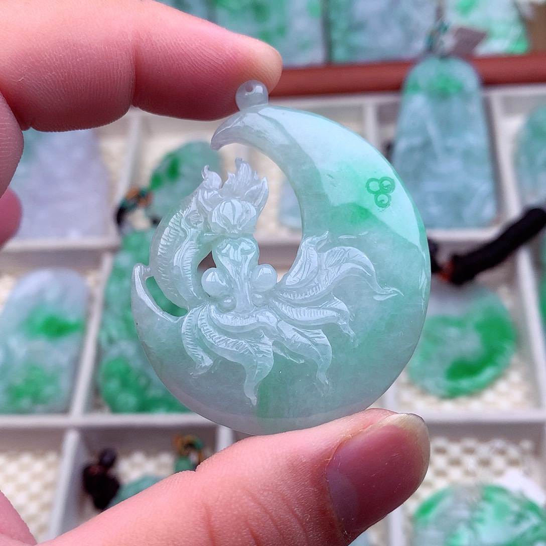 翡翠未镶嵌吊坠(不含链)