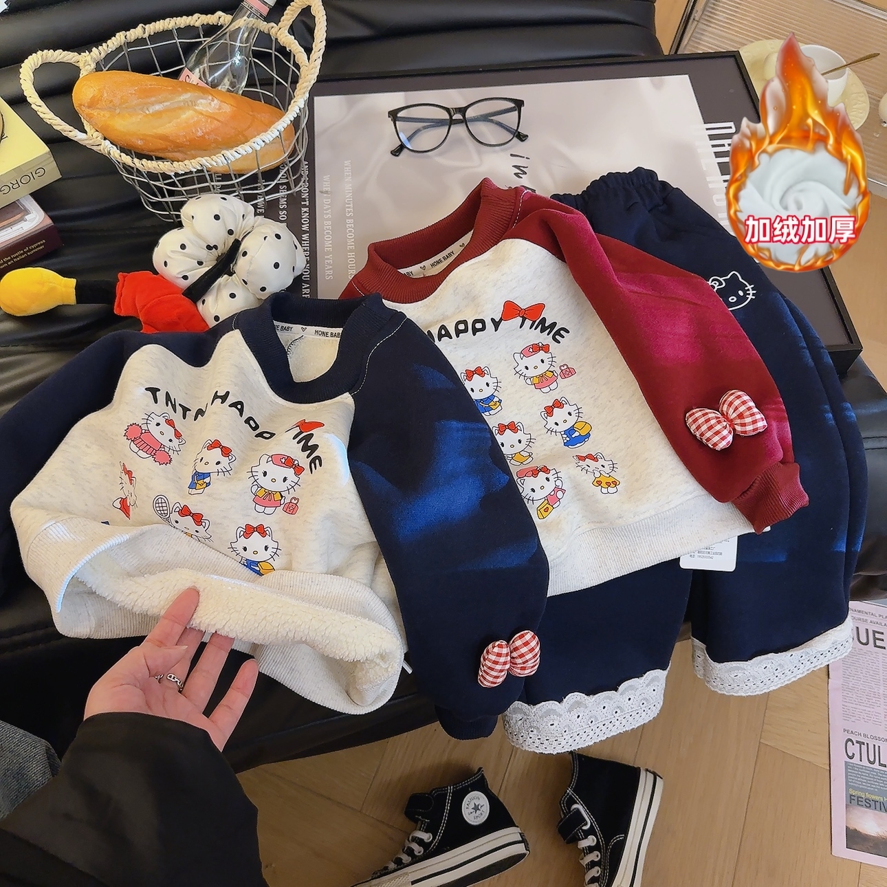 25冬季新款加绒加厚卫衣百搭卡通kt蝴蝶结插肩卫衣