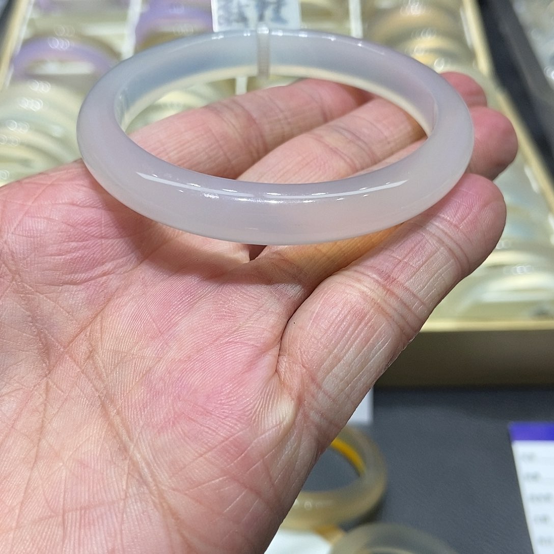 玛瑙/玉髓手镯未镶嵌007