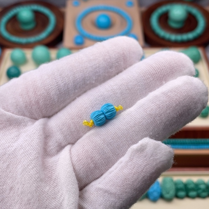 精品蓝色百香籽一对卡6mm