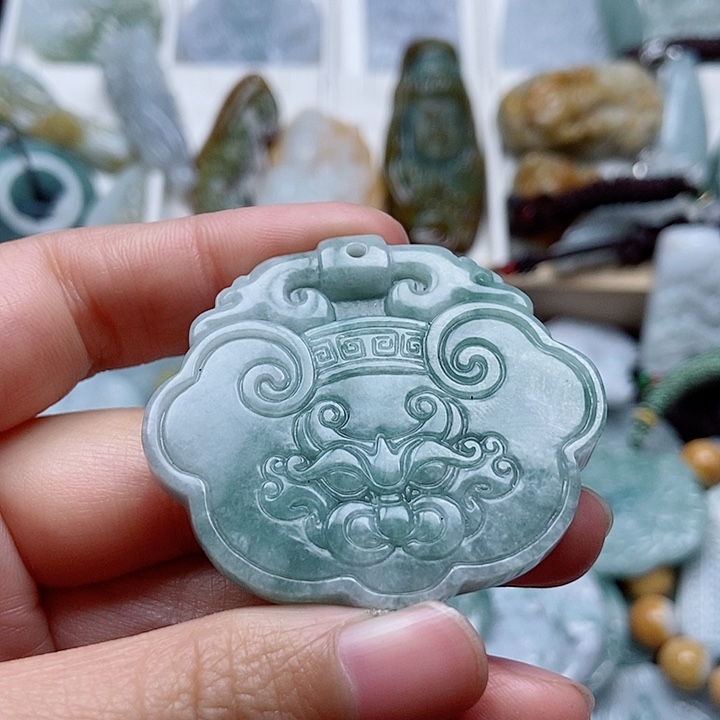 翡翠吊坠(不含链)未镶嵌翡翠