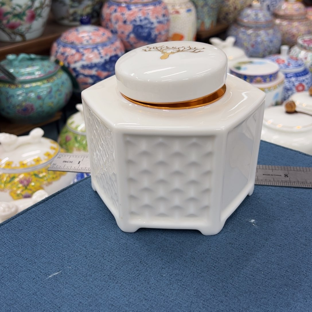 高端款家用茶叶罐