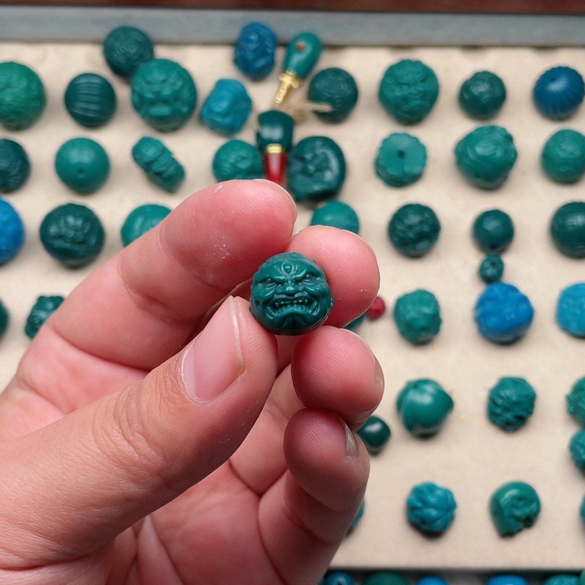 【闪购商品】玻璃颈饰恶僧尺寸14一个