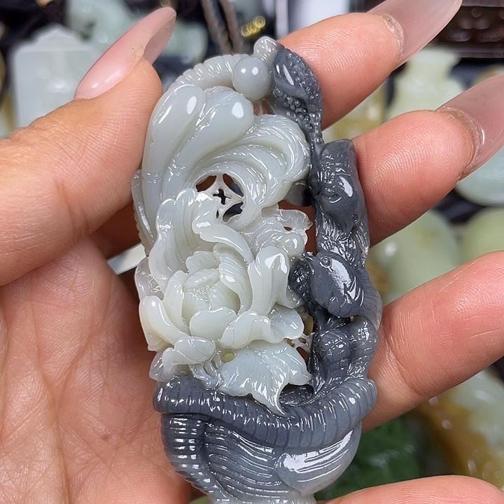 和田玉未镶嵌挂件