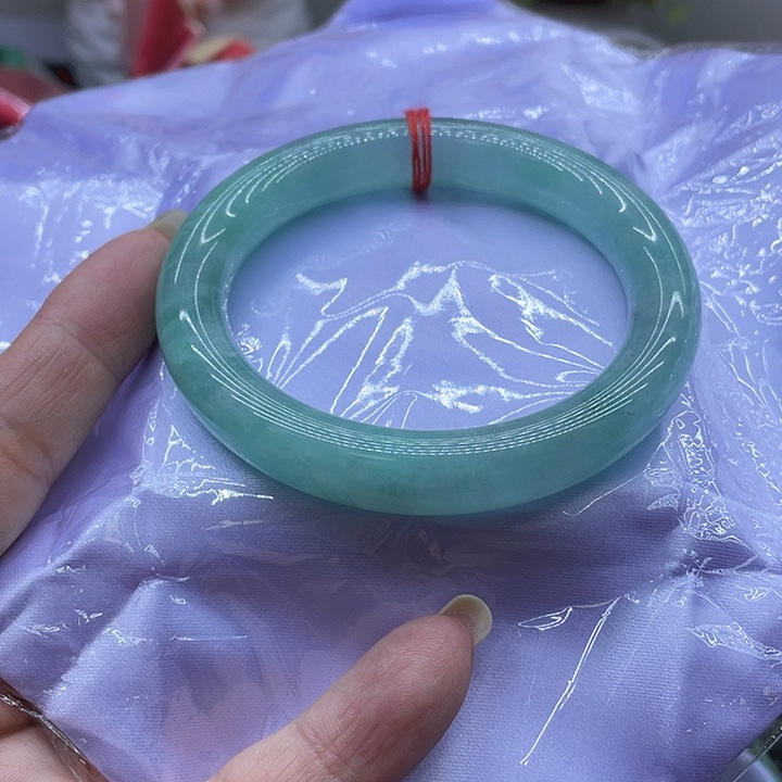 王***米翡翠未镶嵌手镯手镯