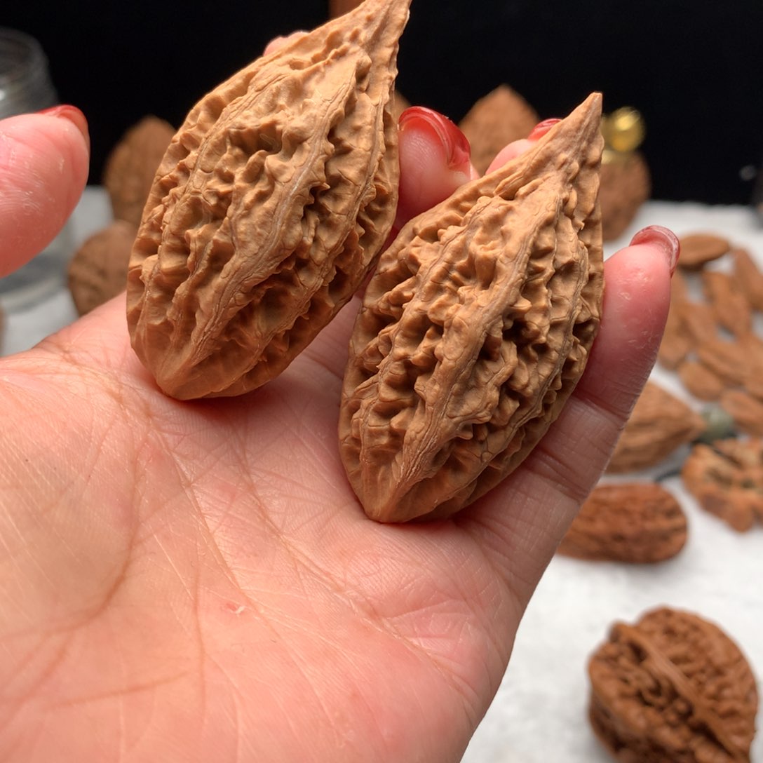 文玩核桃吊坠小武核桃17