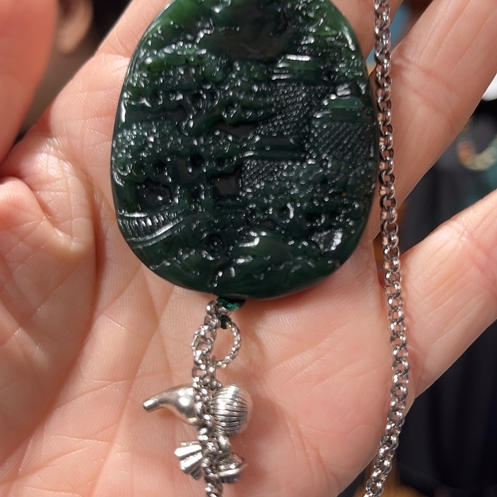 颈饰未镶嵌和田玉