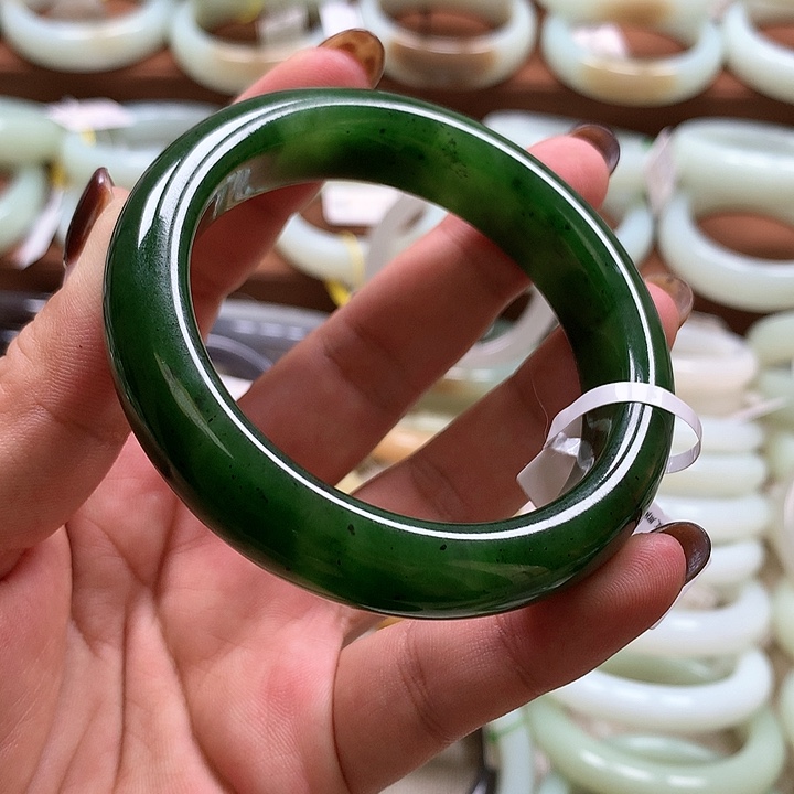 【闪购商品】和田玉（碧玉）手镯未镶嵌