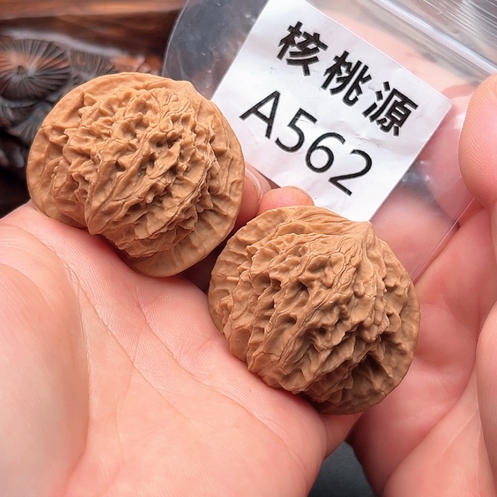 把件桃核文玩盘龙纹虎头46