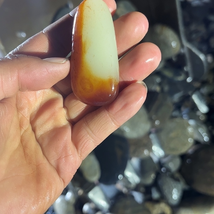 未镶嵌和田玉（糖玉）挂件