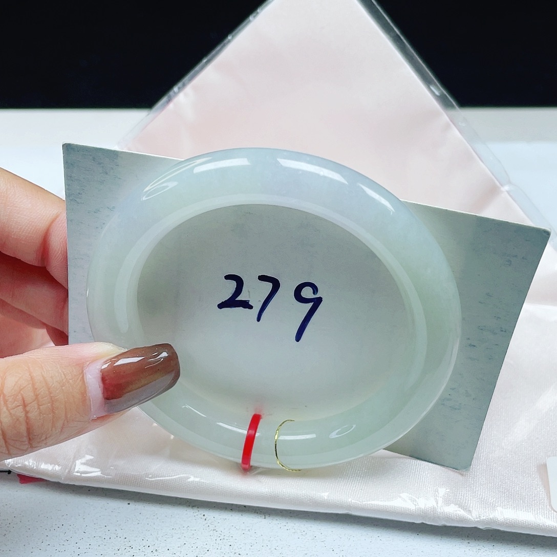 翡翠未镶嵌手镯 圆条54