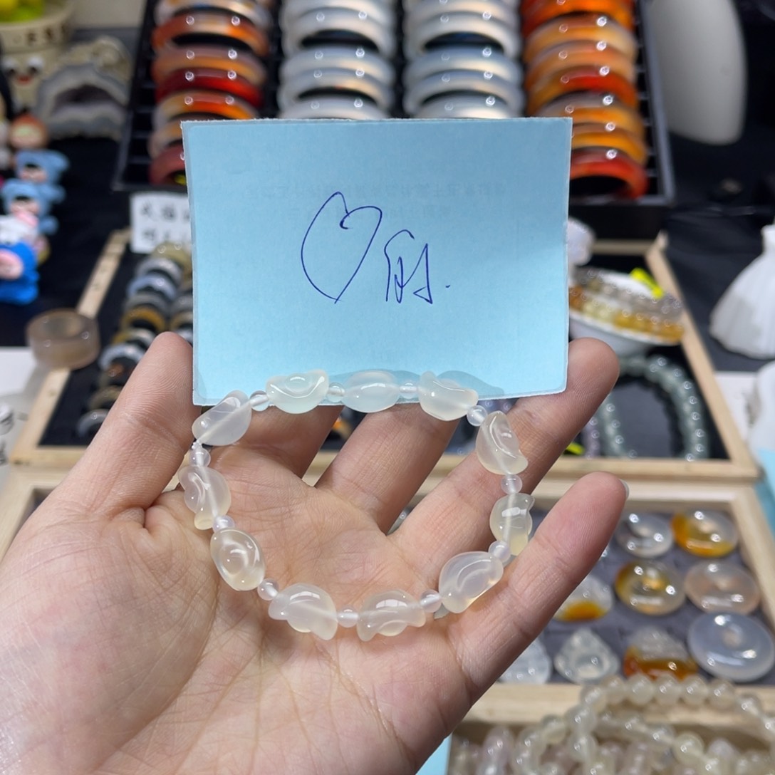 玛瑙/玉髓戒指未镶嵌小*Q