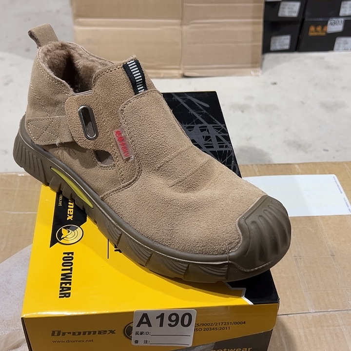 编码190号。棉43码防砸防刺劳保鞋。