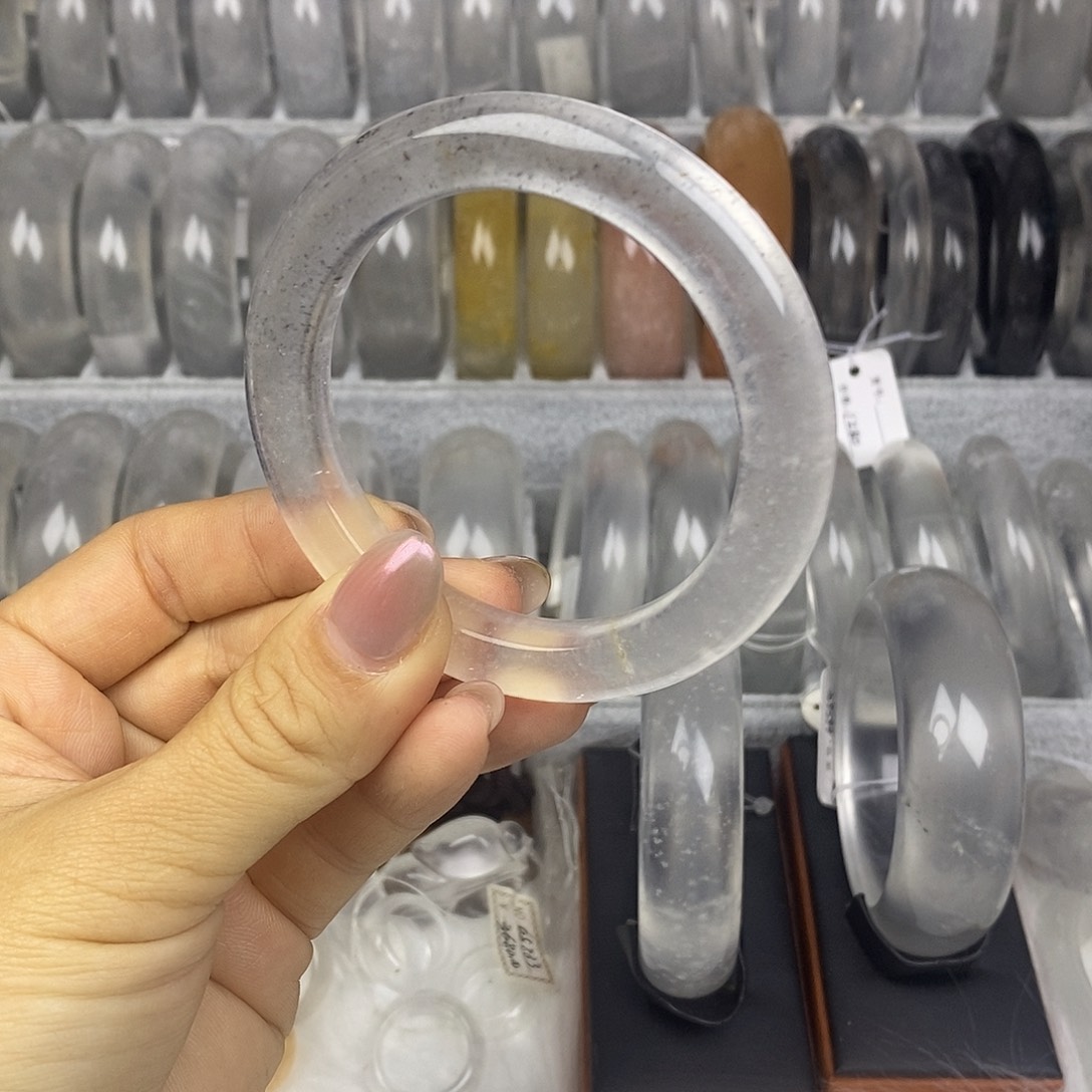 石英质玉未镶嵌手镯54.3灰冰泥鳅背0936