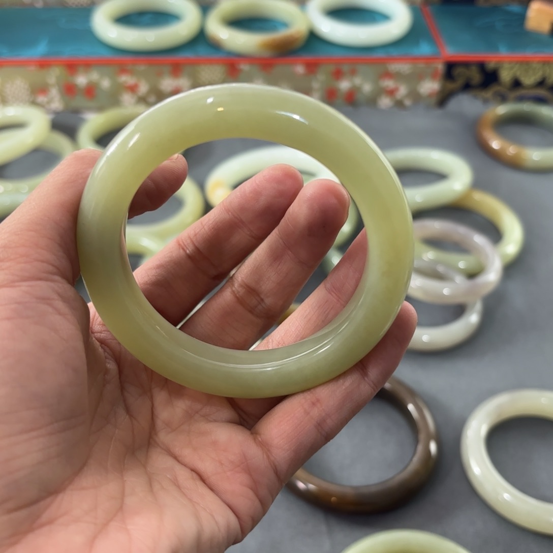 和田玉（糖玉）57未镶嵌独*