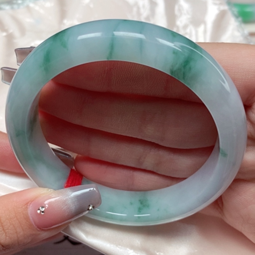 【闪购商品】翡翠手镯未镶嵌57圈