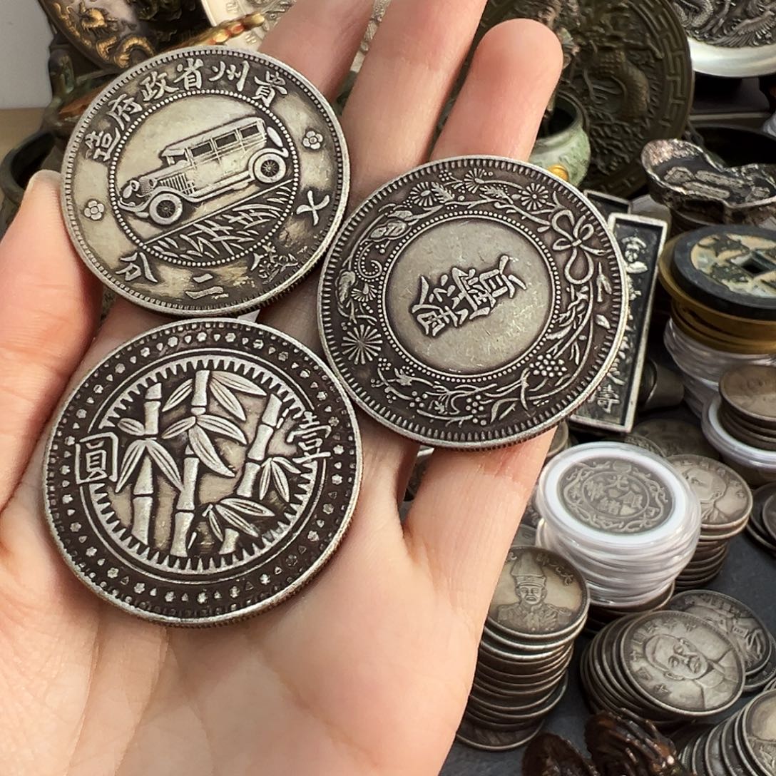 金属复古风格摆件