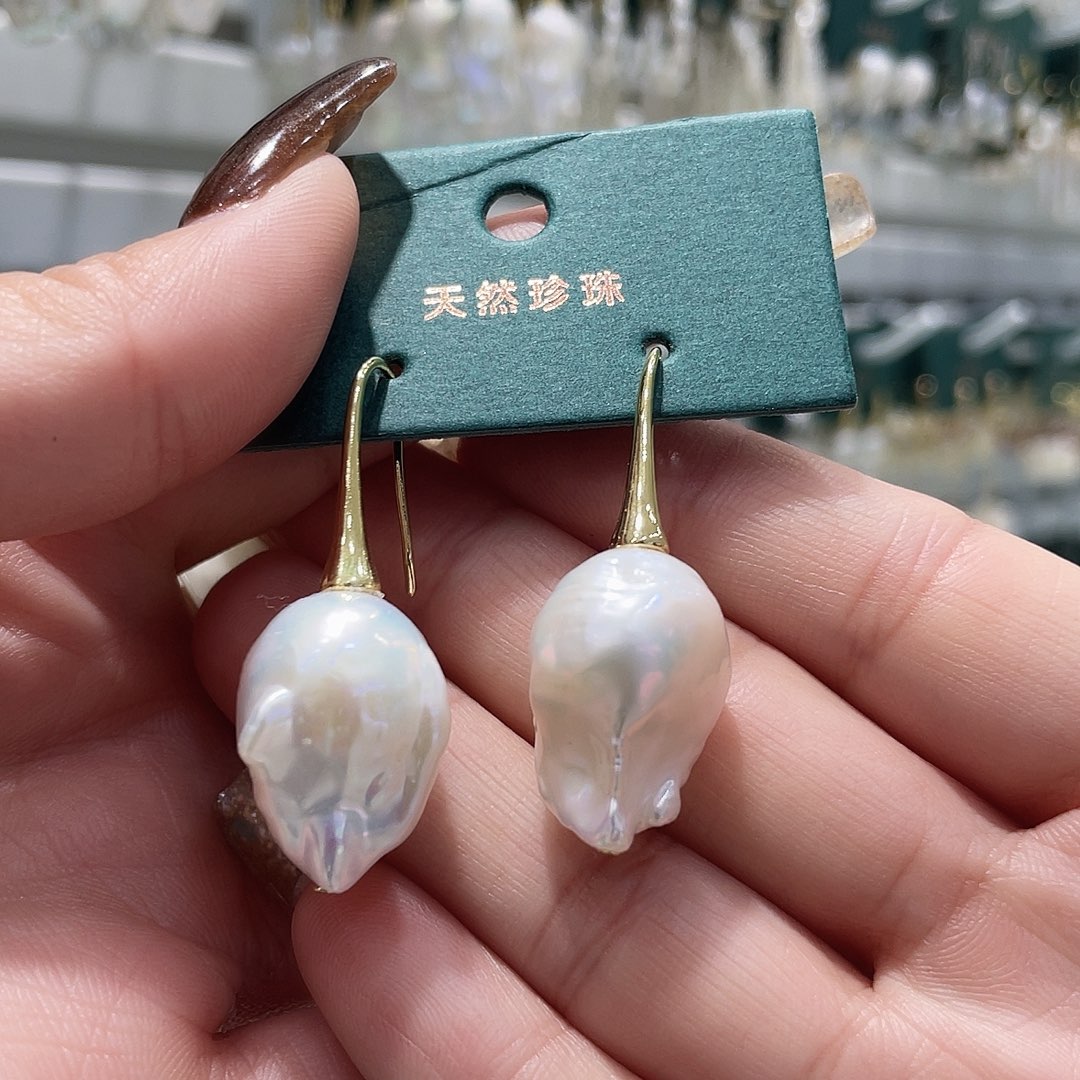 淡水珍珠银S925镶嵌耳饰