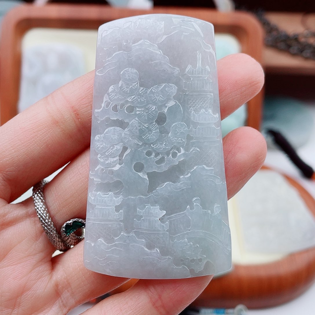 翡翠未镶嵌项圈山水