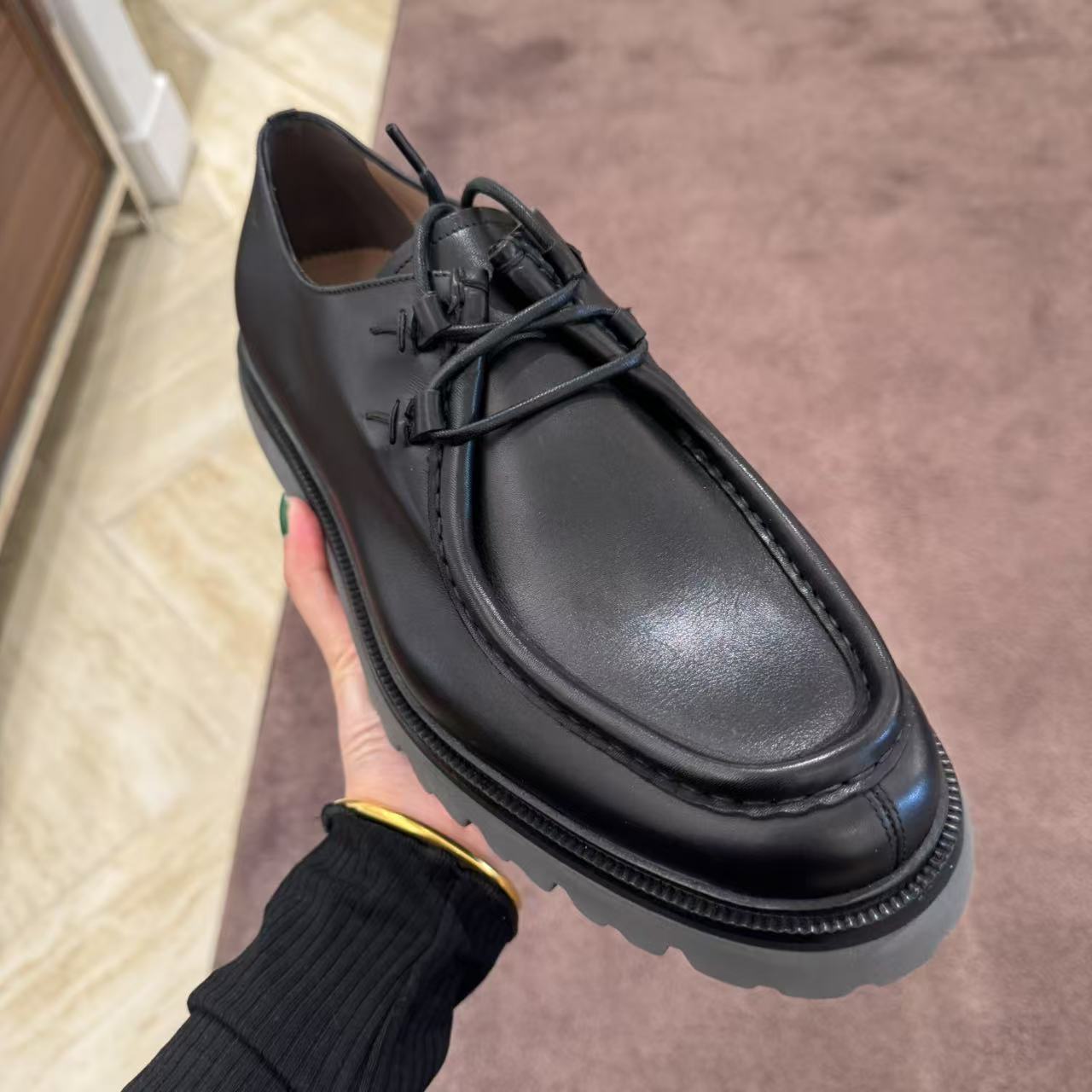 全新未使用 FERRAGAMO/菲拉格慕 男士休闲皮鞋