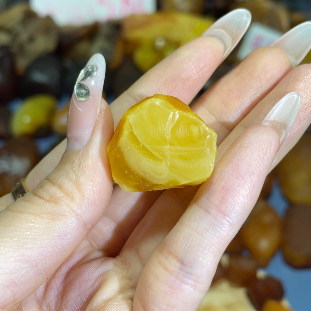 定制琥珀18K金镶嵌原石