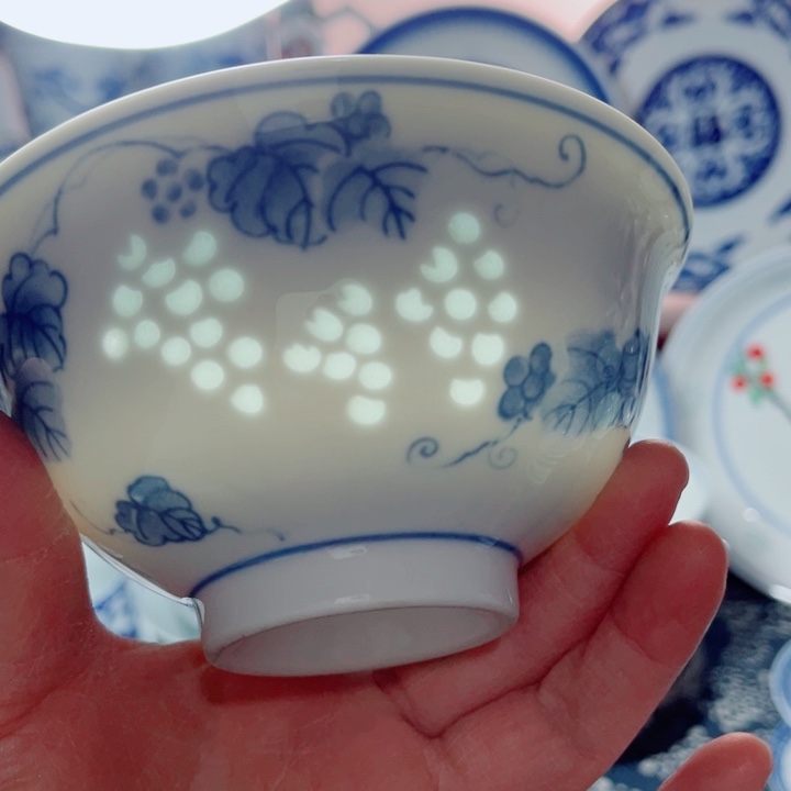 青花玲珑5寸饭碗葡萄
