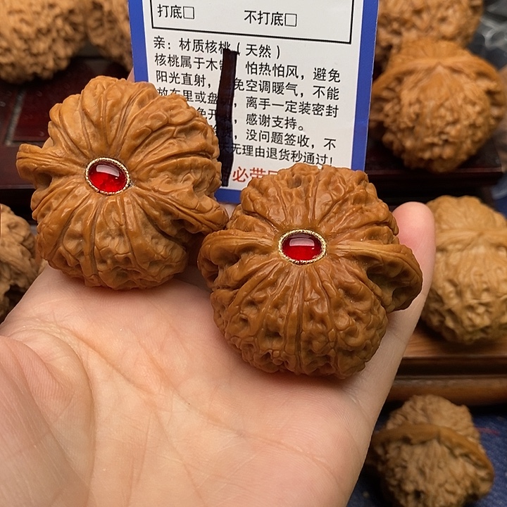 大****桃核吊坠血麒麟狮子头46