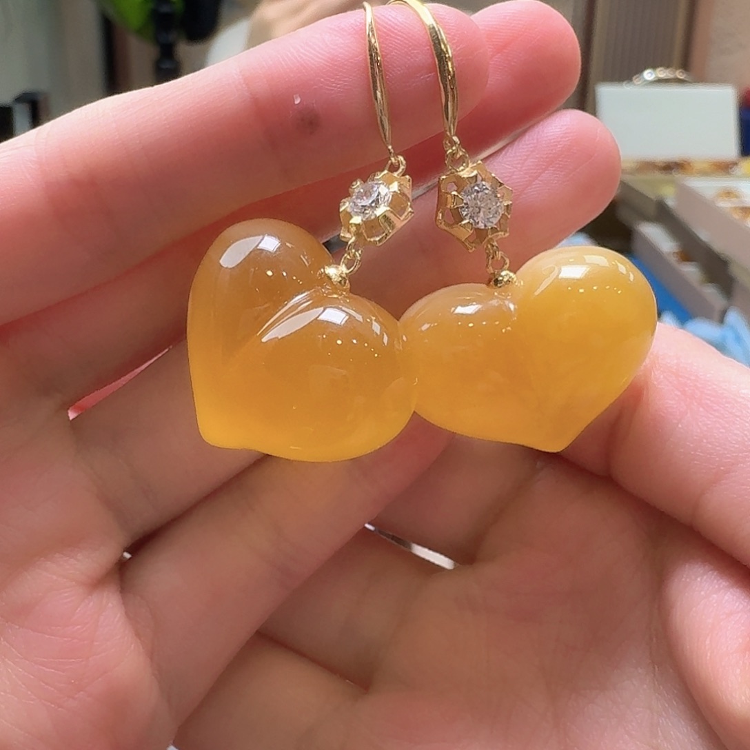 琥珀未镶嵌颈饰耳坠