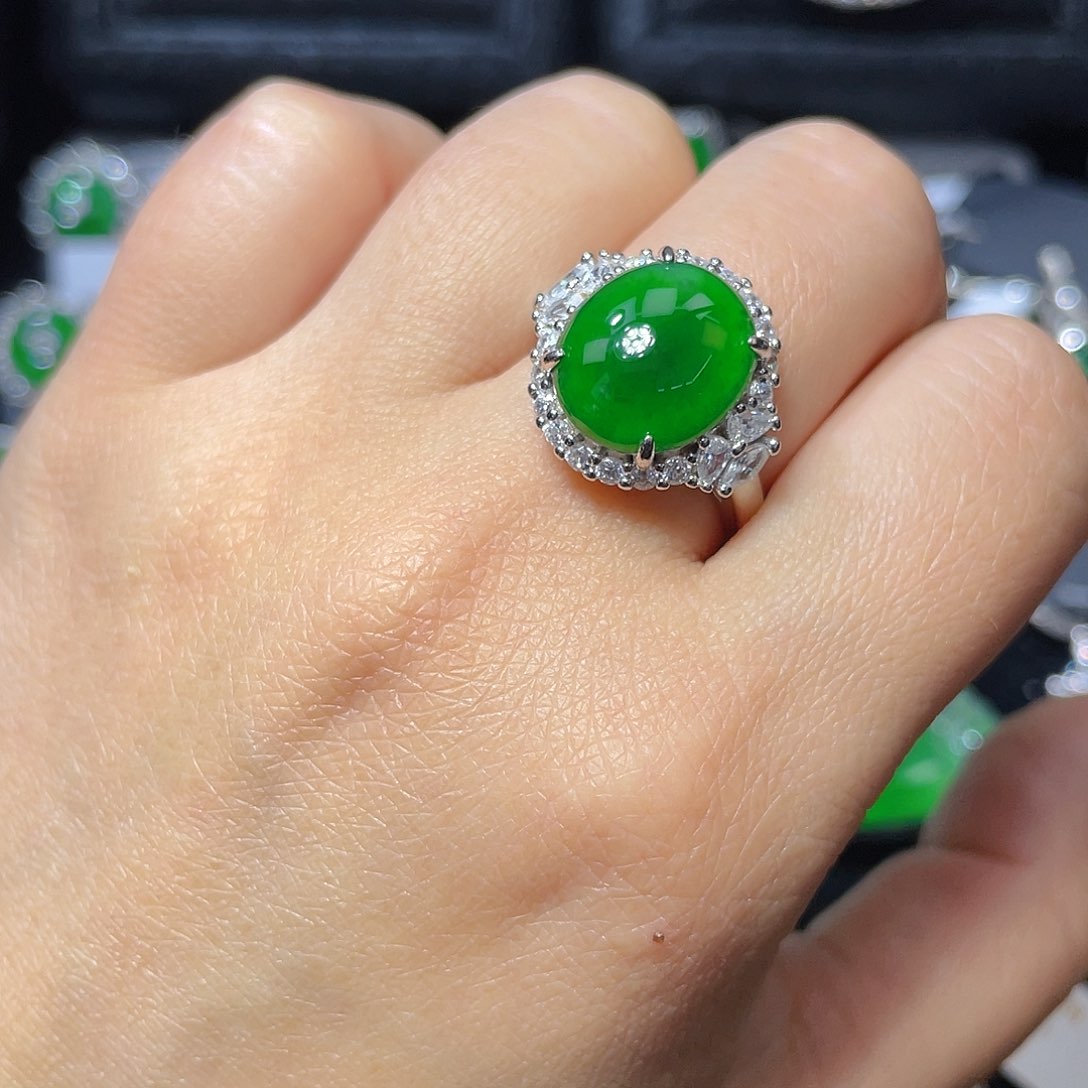 翡翠颈饰银S925镶嵌翡翠