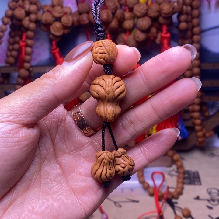 桃核吊坠龙纹桃枭