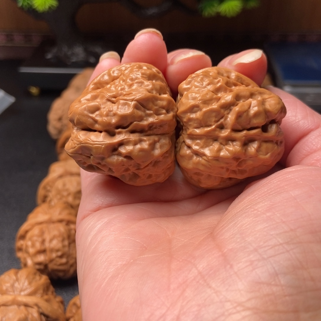 四***️文玩核桃把件蛤蟆头