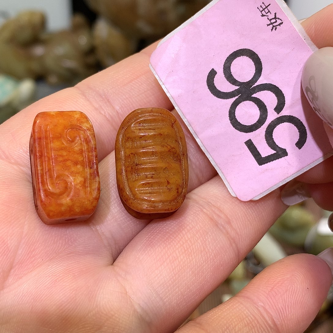 颈饰未镶嵌和田玉福*