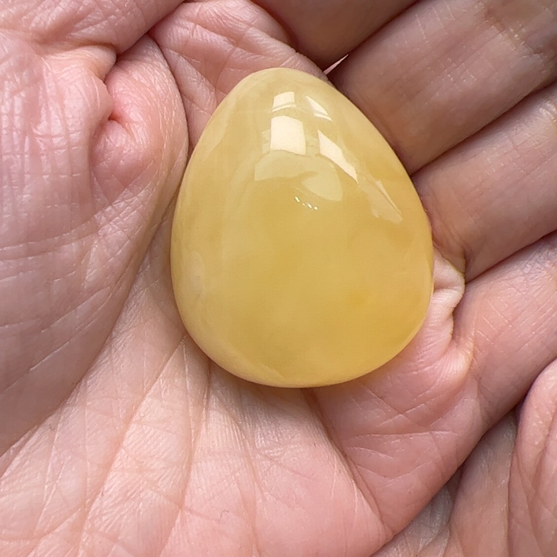 琥珀颈饰未镶嵌蜜蜡