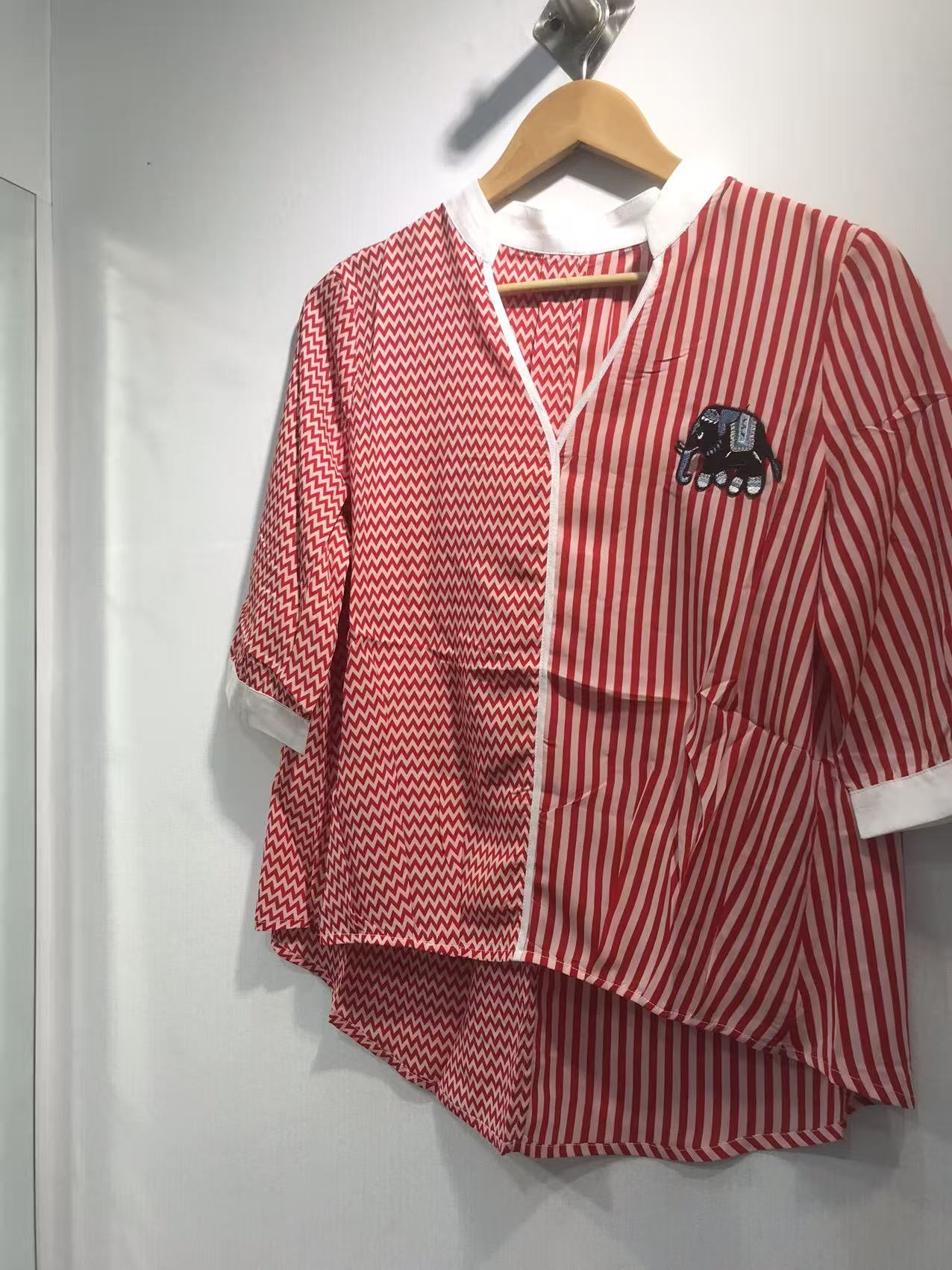 条纹女士衬衫时尚洋气职场轻熟风夏季上衣