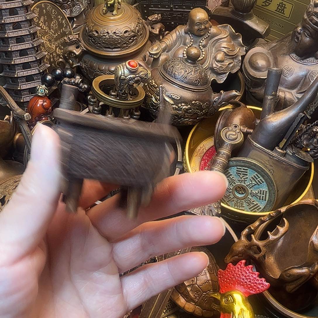 精美铜器工艺品等