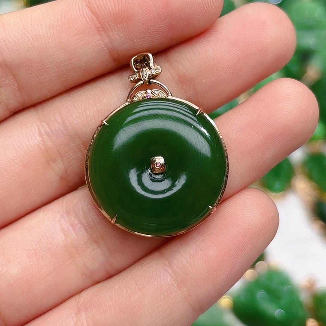 和田玉（碧玉）颈饰18K金镶嵌