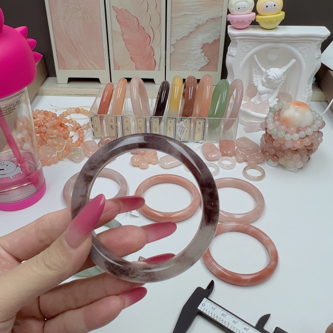 石英质玉未镶嵌手镯