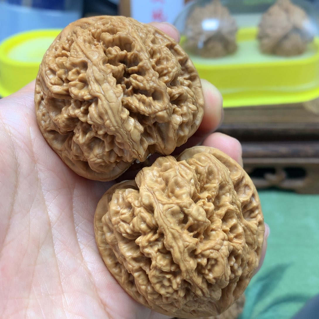 文玩核桃把件48粗筋